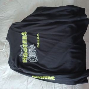 Hooters Long Sleeve from Ginza Size XL